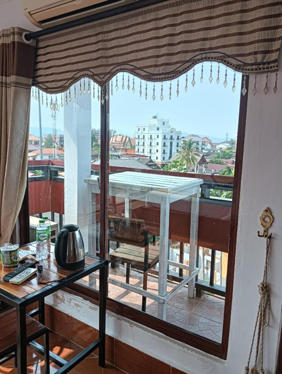 Bountang Riverside Hotel 방 비엥 외부 사진