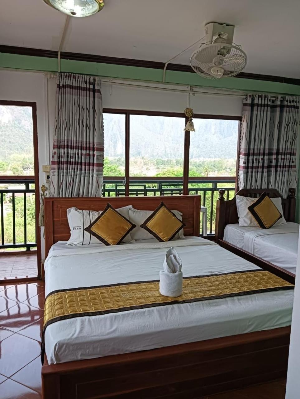Bountang Riverside Hotel 방 비엥 외부 사진