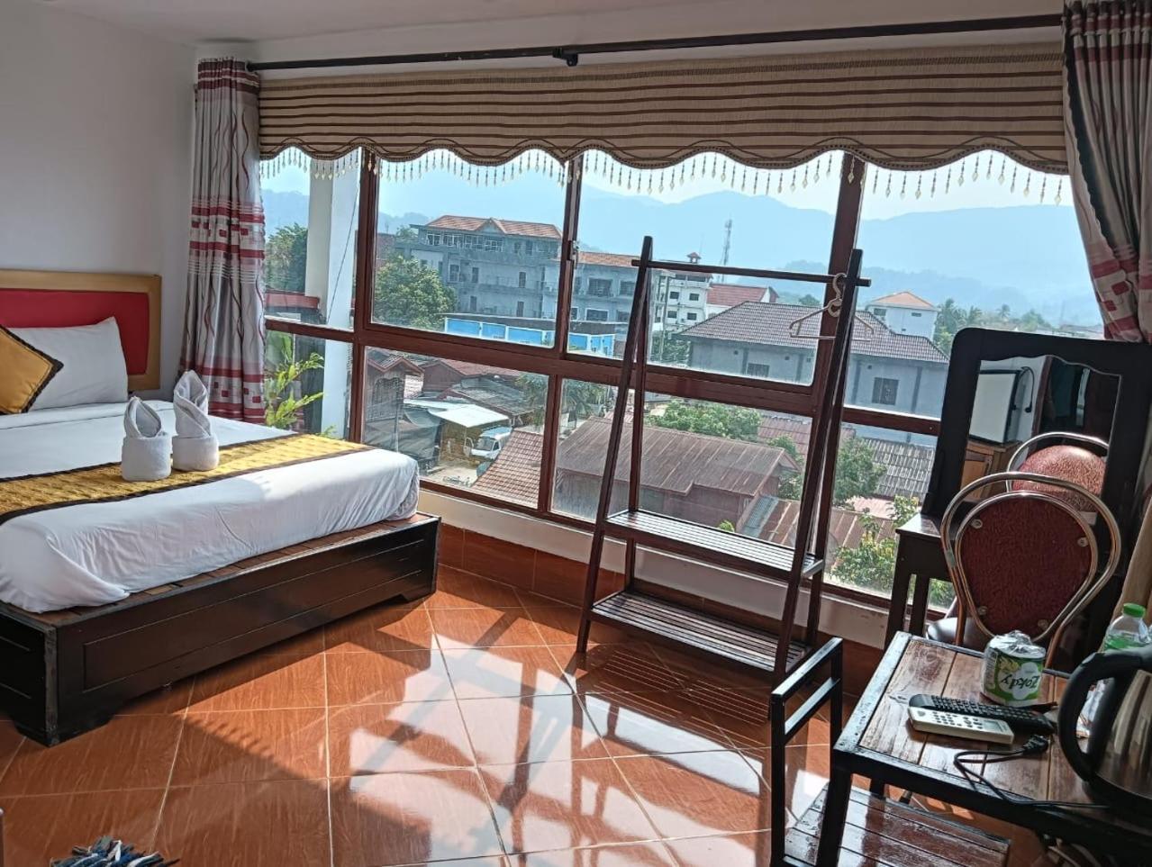 Bountang Riverside Hotel 방 비엥 외부 사진