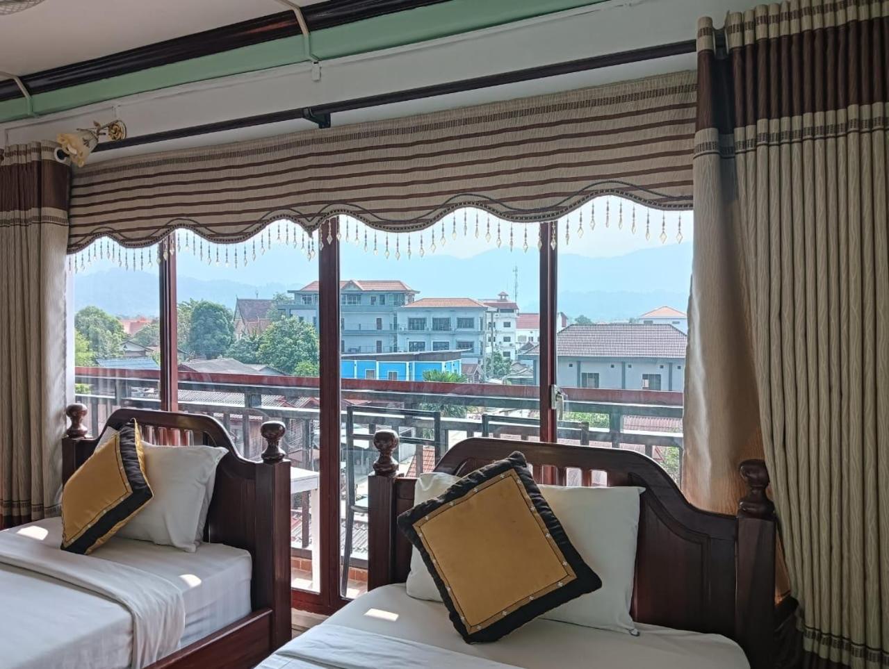 Bountang Riverside Hotel 방 비엥 외부 사진